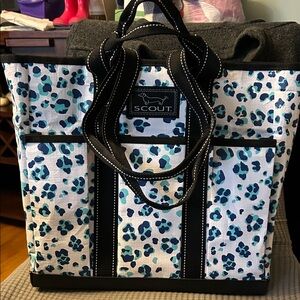 Scout Leopard Print Tote in White and Blue